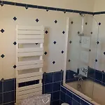 فيلة Maison Les Pins *